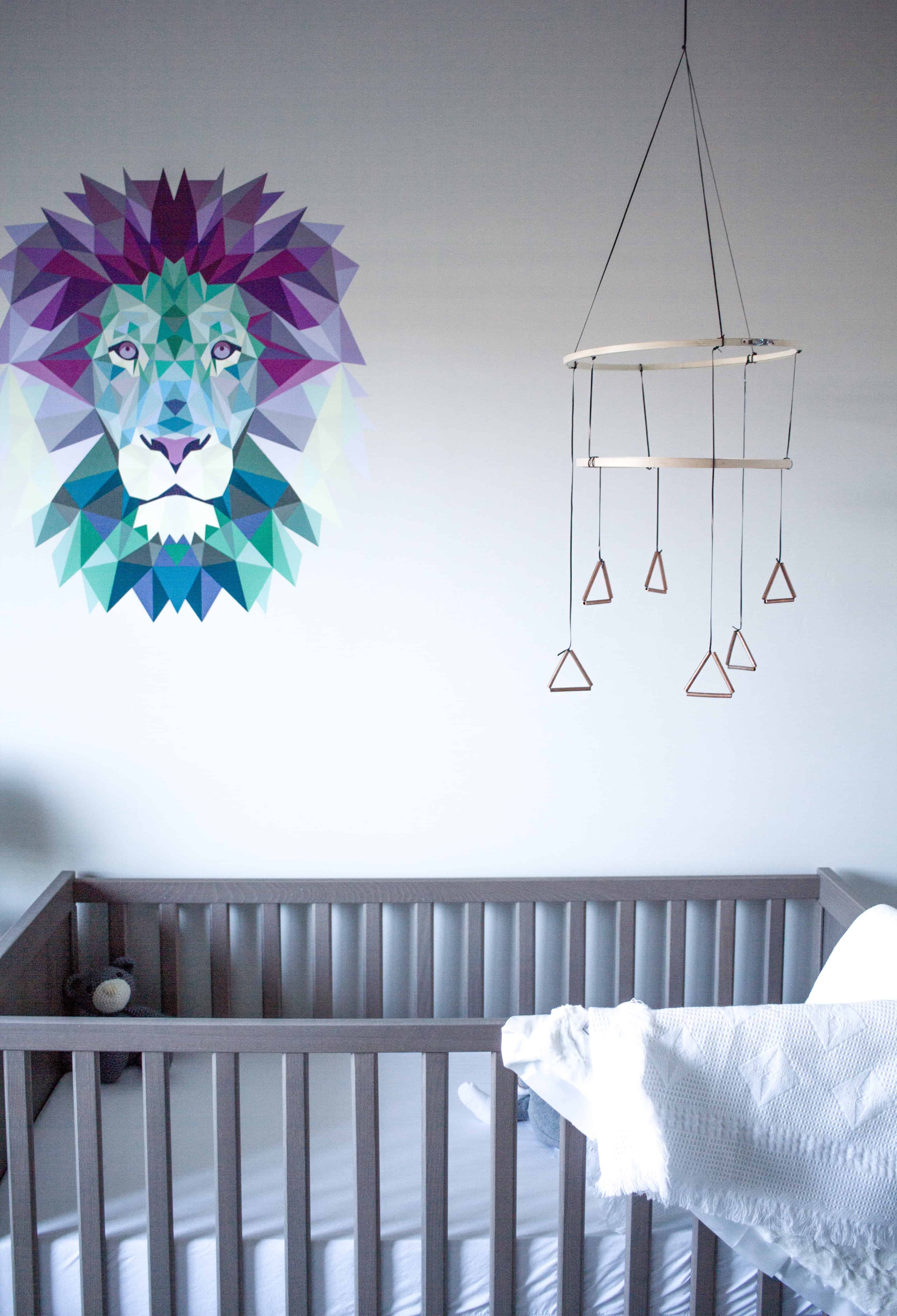 This modern DIY mobile will make any nursery feel a little more custom. And it's so easy!