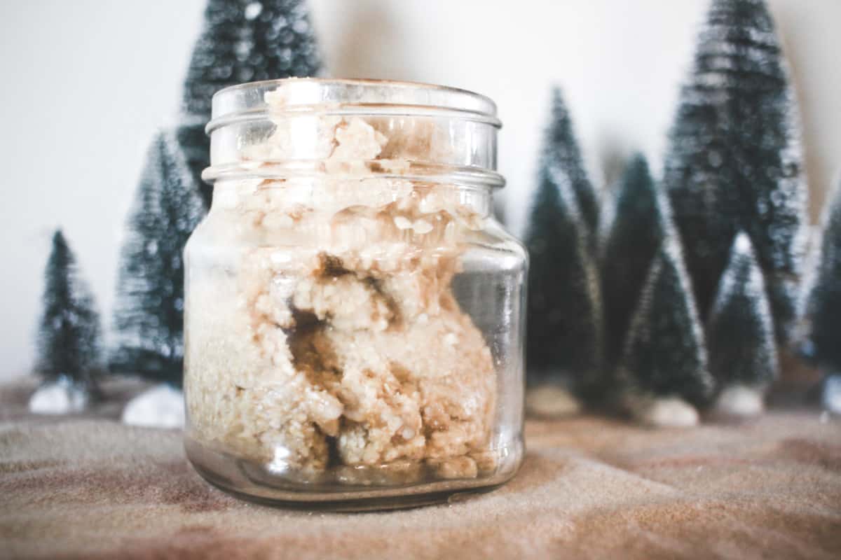 This oatmeal sugar scrub will help exfoliate and moisturize! it is the perfect DIY gift for neighbors or friends.
