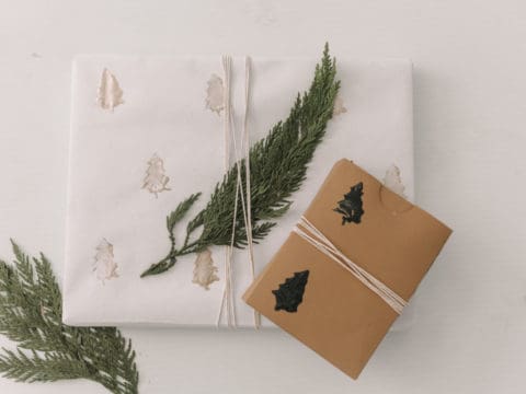 Looking for DIY embellishments, gift toppers or wrapping ideas? I put together a few of my very favorite handmade holiday gift wrapping ideas all made with my Cricut Maker!