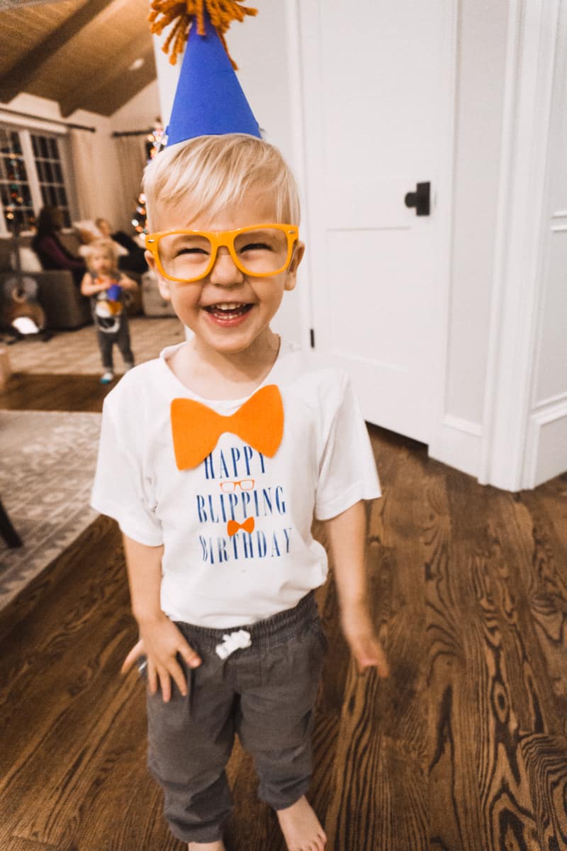 this simple DIY bow tie is a perfect little party favor or quick fun project for kids. See how I incorporated them into a Blippi themed birthday bash. 