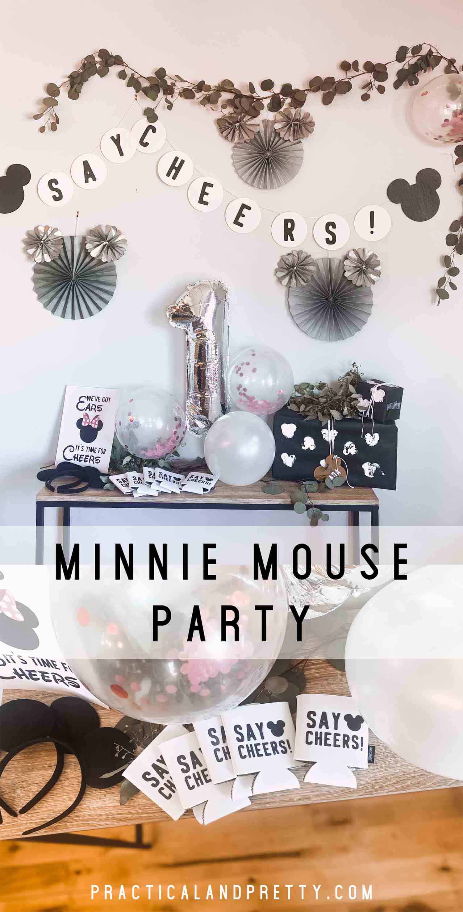 You can DIY an adorable Minnie Mouse party by yourself full of bows and Hot Diggity Dogs. You will also find some free printables here!