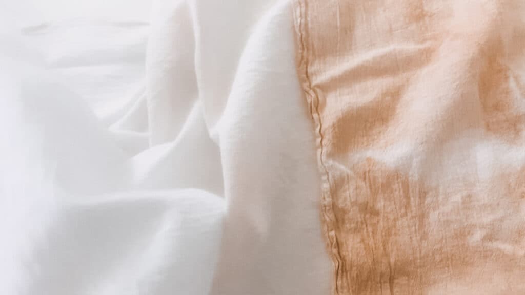 Color remover works for synthetic dyes, but what about natural dyes? See the difference between my naturally dyed fabric after using color remover!