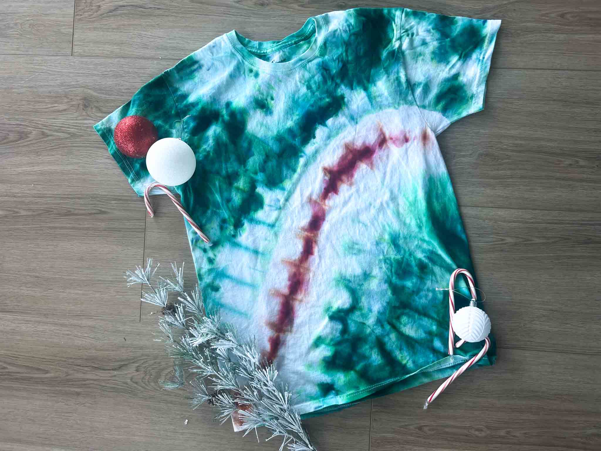 Tie Dye Candy Cane T Shirt – Video Tutorial Included!